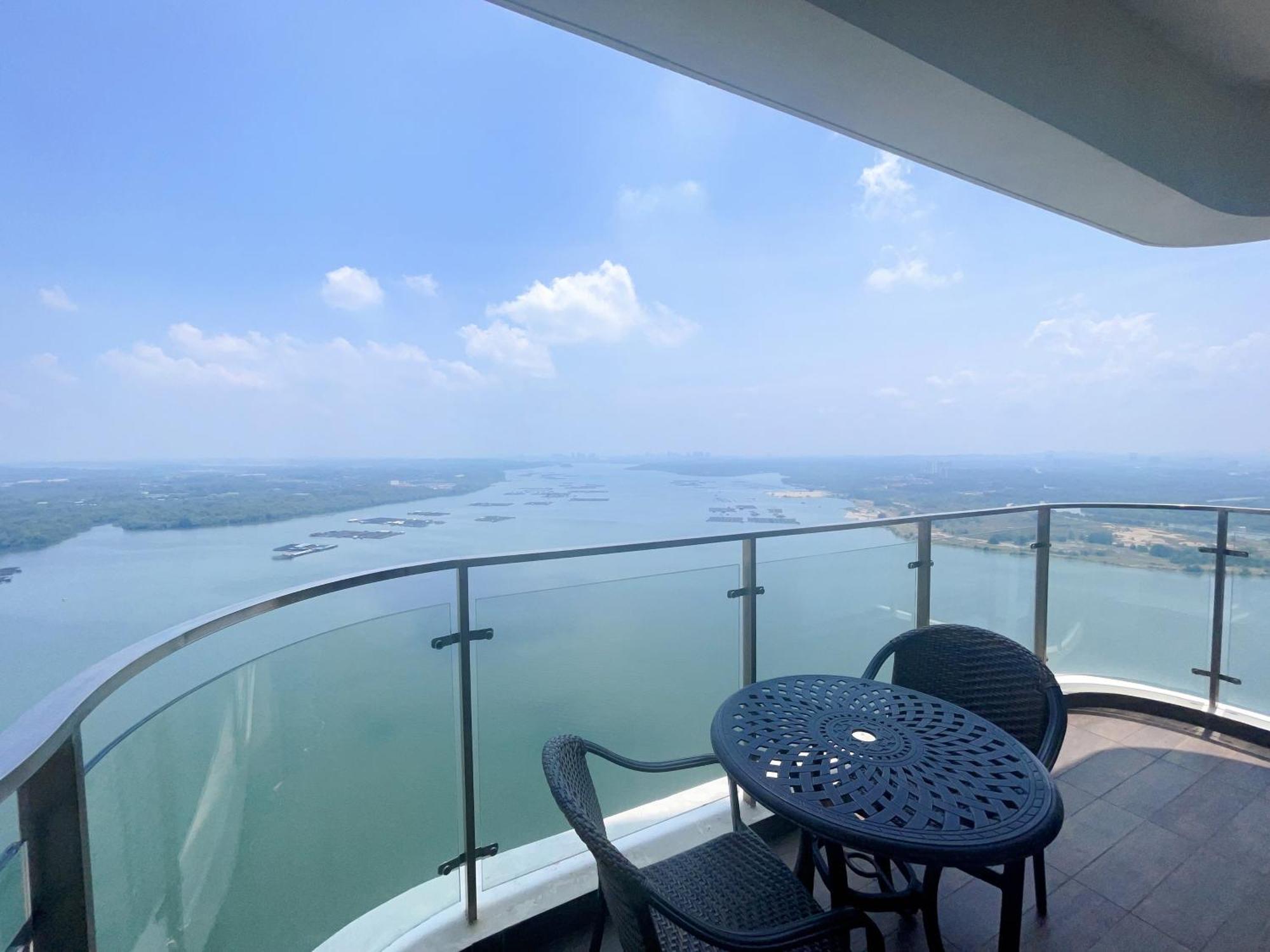 Monic Staycation #Country Garden Danga Bay Johor Bahru Bagian luar foto
