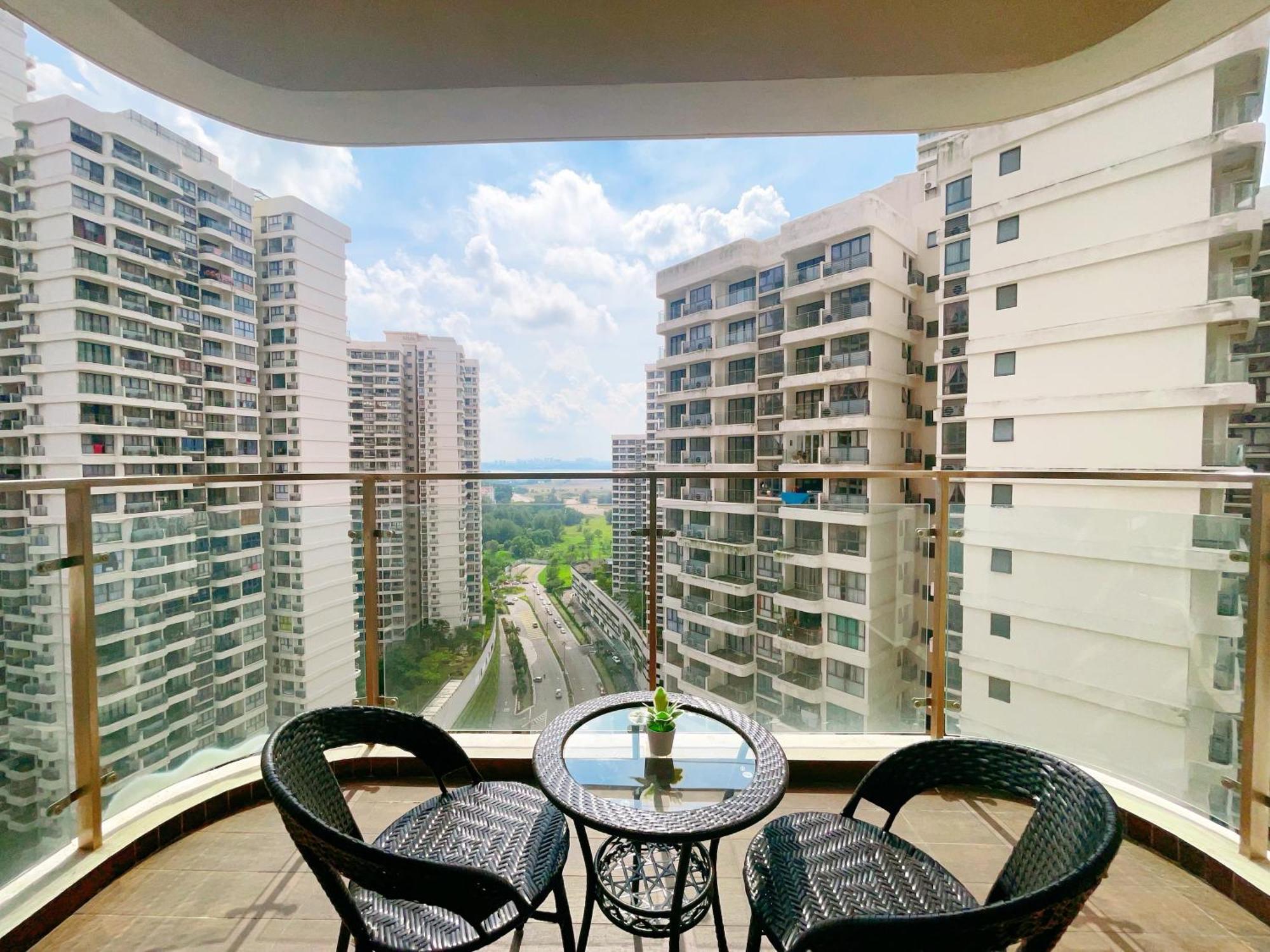 Monic Staycation #Country Garden Danga Bay Johor Bahru Bagian luar foto